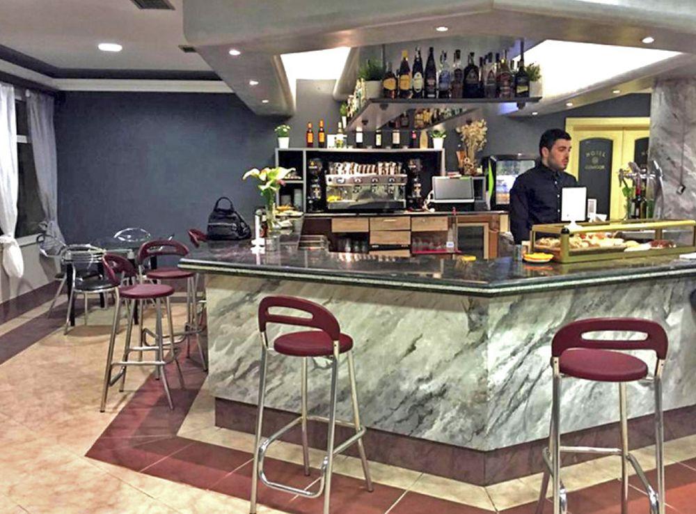 Hotel Real De Castilla 托尔德西拉斯 外观 照片