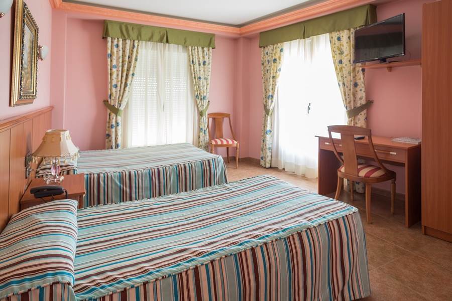 Hotel Real De Castilla 托尔德西拉斯 外观 照片