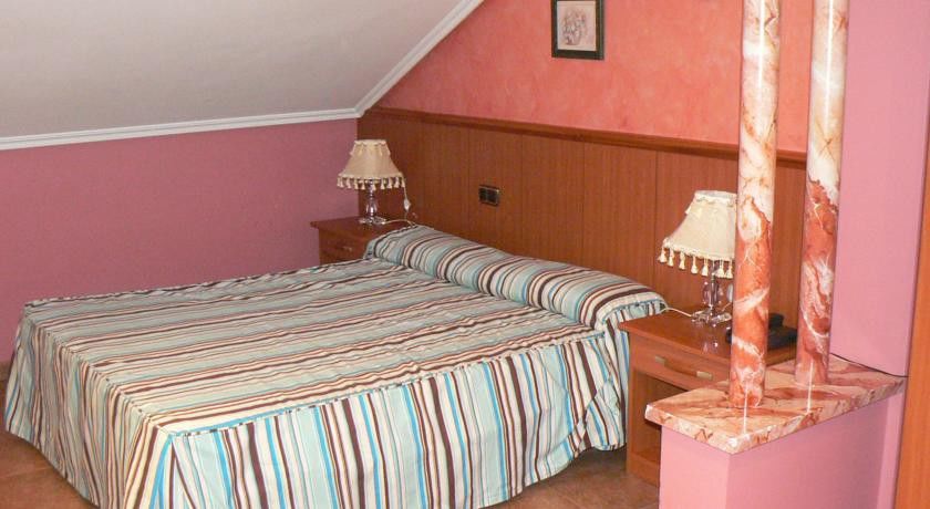 Hotel Real De Castilla 托尔德西拉斯 外观 照片