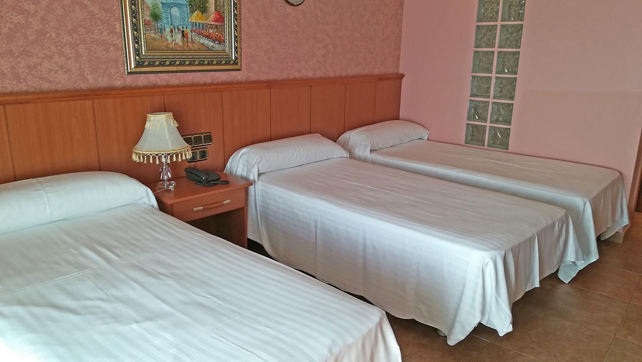 Hotel Real De Castilla 托尔德西拉斯 外观 照片