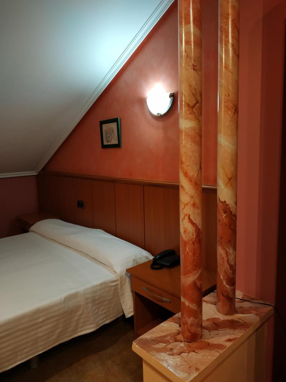 Hotel Real De Castilla 托尔德西拉斯 外观 照片